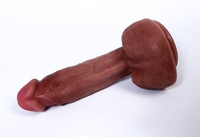 Realistischer leicht brauner Dildo mit Adern 18cm